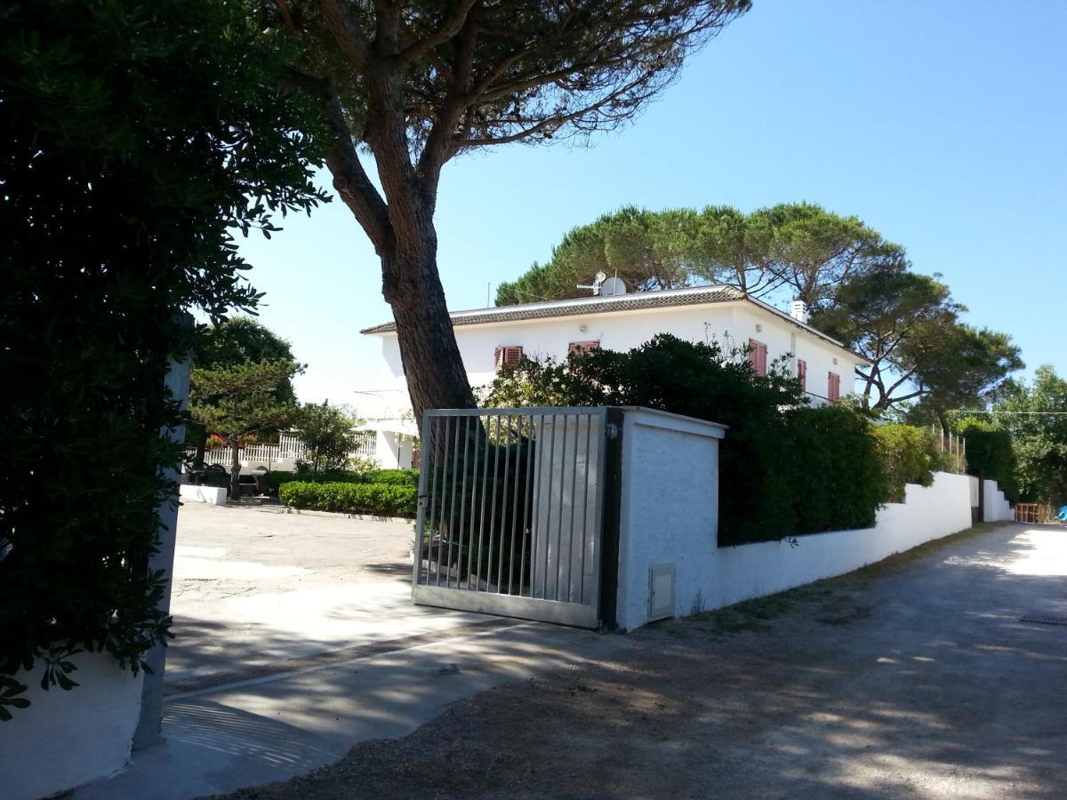 Appartamento In Villa Valentini, Fronte Mare, Giardino E Parcheggio Privato, Wifi, Dotato Di Tutti I Confort, Nel Golfo Di Gaeta Minturno Kültér fotó