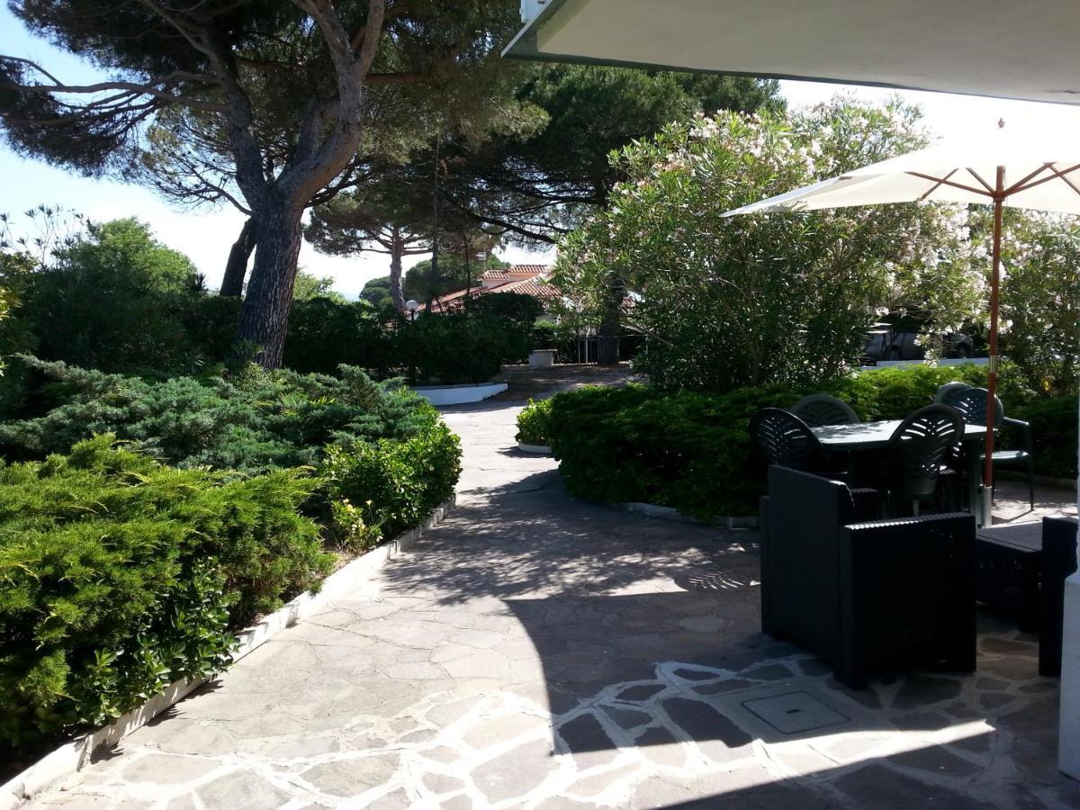Appartamento In Villa Valentini, Fronte Mare, Giardino E Parcheggio Privato, Wifi, Dotato Di Tutti I Confort, Nel Golfo Di Gaeta Minturno Kültér fotó